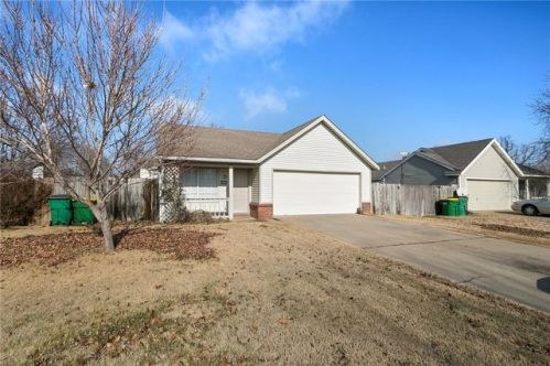 4064 Backus Ave, Springdale, AR 72762-2167