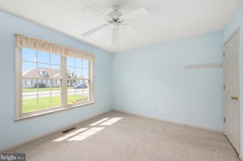 28 Bay Breeze Dr, Lewes DE 19958-2108 exterior