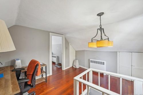 305 Francis St, New Britain CT  06053-3057 exterior