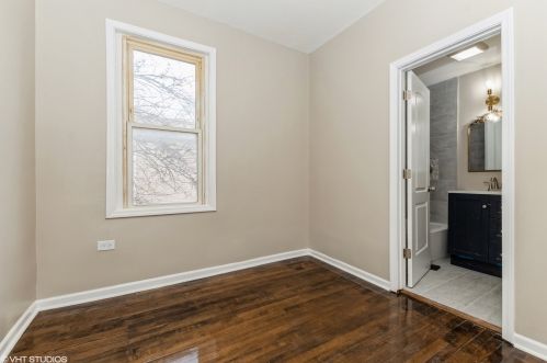 9059 Ellis Ave, Chicago IL 60619-7821 exterior