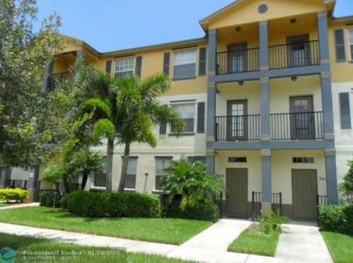 2426 Santos Dr, Fort Pierce, FL 34952-8038