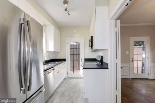 3921 Watson Pl, Washington DC  20016-5417 exterior