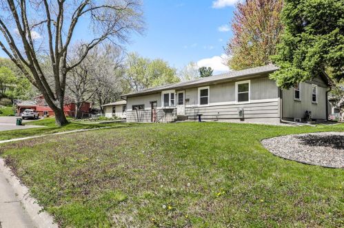 1702 Oak St, Stillwater, MN 55082-5517