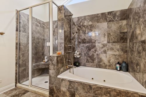 650 Barry Ave, Chicago IL 60634-4912 exterior