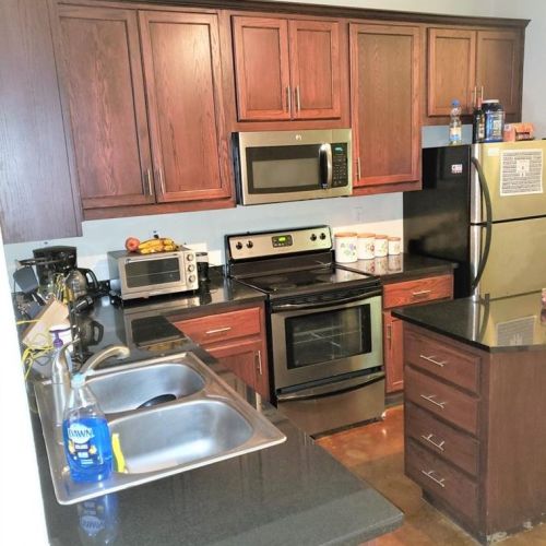 910 25th St, Austin, TX 78705-4402