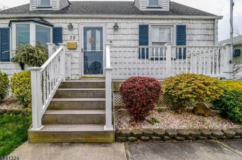 75 Dartmouth Ave, Avenel NJ 07001-1860 exterior