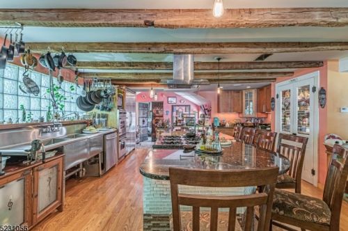 9 Liberty Trl, Fredon NJ 07860-6140 exterior