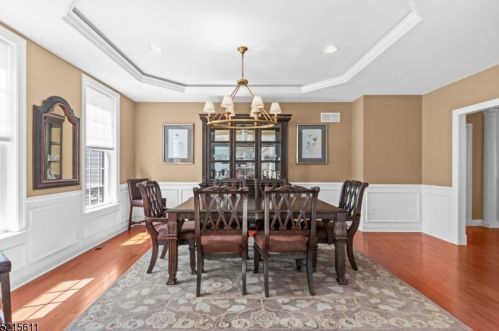 8 Sovereign Dr, Roxbury Township NJ  07836-0230 exterior