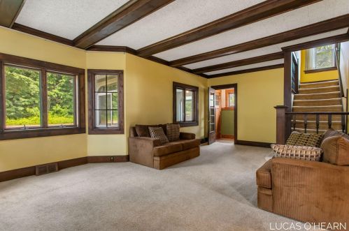 90 John Ball Park Dr, Grand Rapids MI 49504-5443 exterior