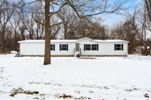 12249 32nd St, Gobles, MI 49055-8501