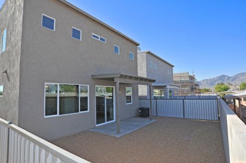 2803 Fair Oaks Ave, Tucson, AZ 85712