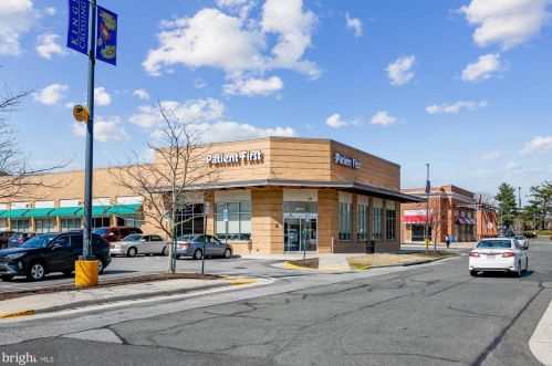 5823 Monticello Rd, Alexandria VA 22303-1302 exterior