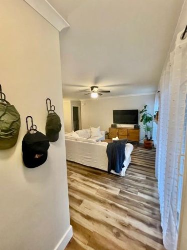 633 Granville Ct, Atlanta GA 30328-3443 exterior