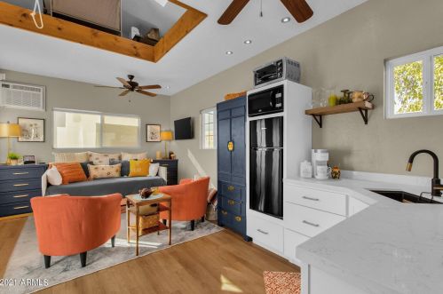 8622 40 Dr, Phoenix AZ 85019-1206 exterior