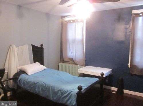 3305 Englewood St, Philadelphia PA 19149-1613 exterior