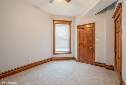 5327 Michigan Ave, Chicago IL 60615-4625 exterior