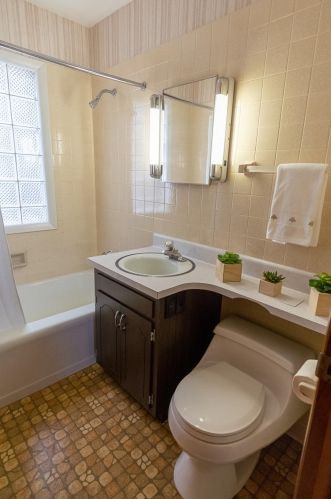 3684 Alabama Ave, Milwaukee WI 53207-4005 exterior