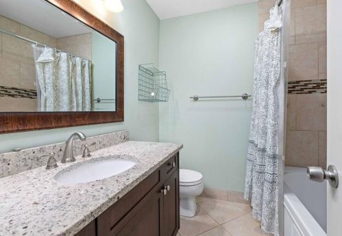 8205 Alabama Dr, Austin TX 78745-7613 exterior