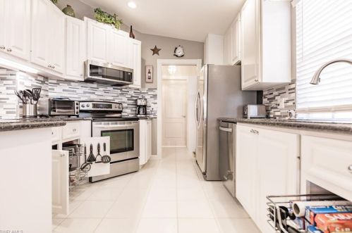 4091 Los Altos Ct, Naples FL 34109-1309 exterior