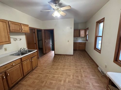 3058 21 St, Milwaukee WI 53206-1634 exterior