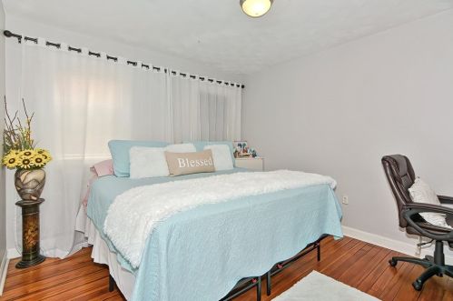 177 Fairmont Ave, Worcester MA 01604-4761 exterior