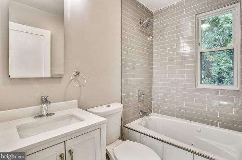 526 48th Pl, Washington DC  20019-4701 exterior