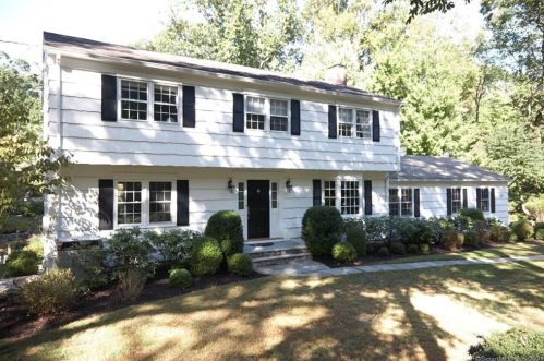 33 Colony Rd, Westport, CT 06880-3703