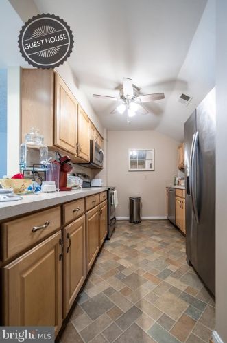 3010 New Enterprise Ct, Huntingtown MD 20639-9136 exterior