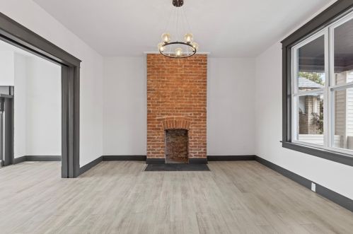 1624 Jancey St, Pittsburgh PA  15206-1327 exterior