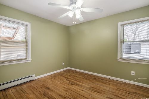 1145 Sycamore Ave, Bohemia NY 11716-1724 exterior