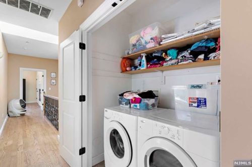 435 Nelson Ave, Cliffside Park NJ 07010-1818 exterior