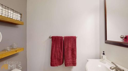 3185 Cloverhurst Dr, Atlanta GA 30344-4509 exterior