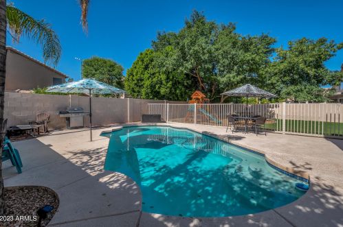 4421 Dublin St, Chandler AZ 85226-2070 exterior