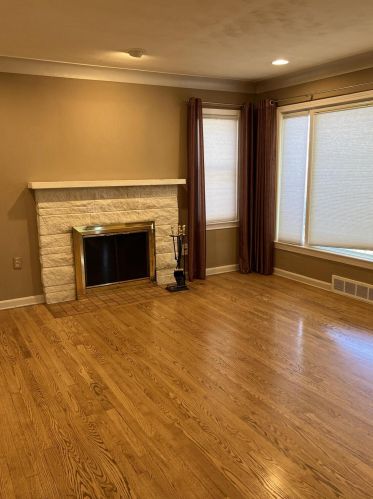 304 Espanola Ave, Kalamazoo MI  49004-1104 exterior