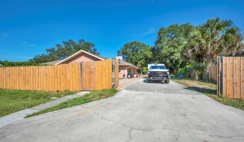 1718 Ocean Cove Ave, Fort Pierce FL  34953-2450 exterior