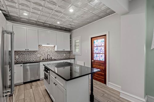 127 Lincoln Ave, Pittsburgh PA 15206-2313 exterior