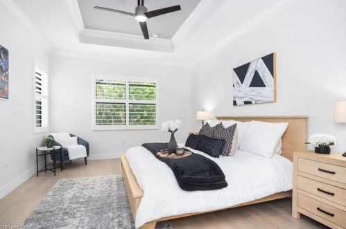 3415 Pacific Dr, Naples FL 34119-8664 exterior