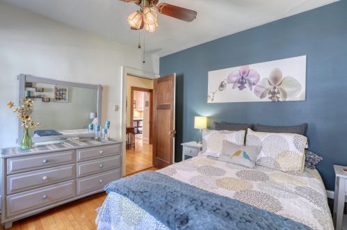 2338 61, Milwaukee WI 53219-2135 exterior