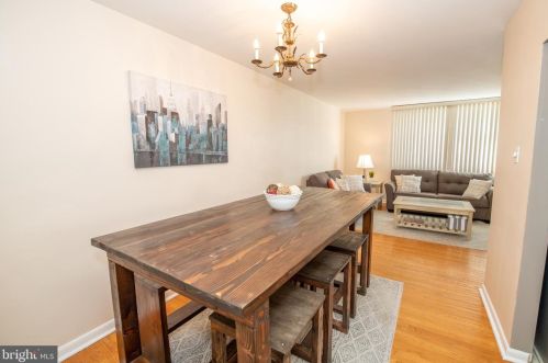 809 Borbeck Ave, Philadelphia PA 19111-2208 exterior