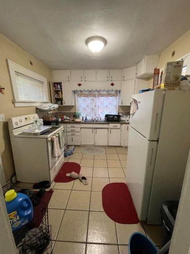 931 Emerson Ave, Meskegon MI 49442-5131 exterior