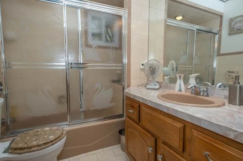 730 St, Union City NJ 07087-2427 exterior