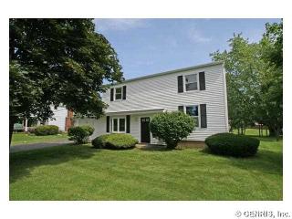 64 Drexhall Ln, Rochester, NY 14612-3106