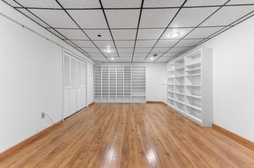 214 Allenberry Cir, Pittsburgh PA 15234-1002 exterior