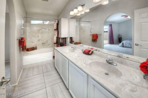 9671 Banbridge St, Tucson AZ 85747-5134 exterior