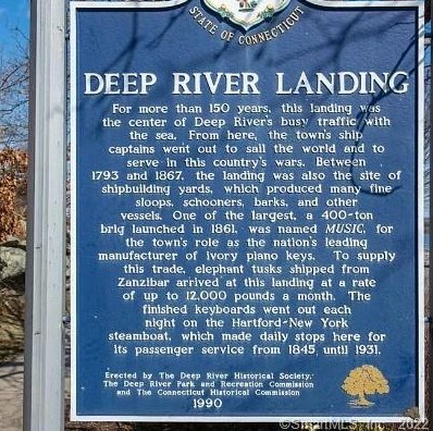 92 Main St, Deep River CT 06417-1800 exterior