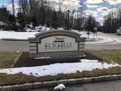 1327 Hamilton Dr, Rockaway, NJ 07866-5859