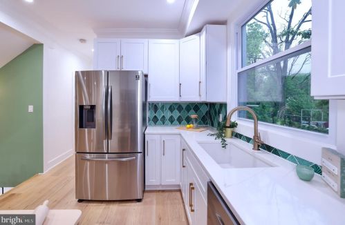 3016 Thayer St, Washington DC  20018-2505 exterior