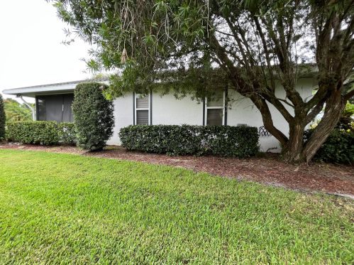 4338 Gator Trce Cir, Fort Pierce FL 34982-6803 exterior