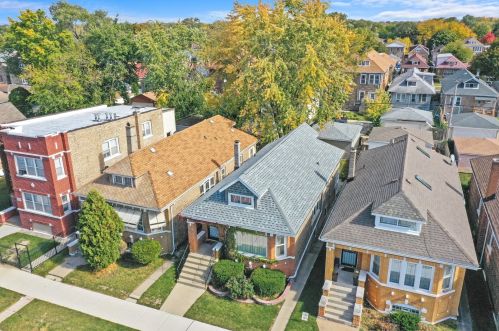 7235 Washtenaw Ave, Chicago IL  60645-1435 exterior