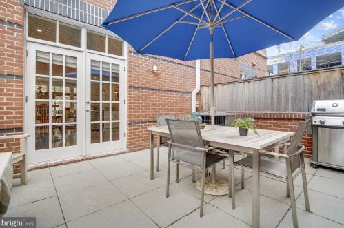 1125 Royal St, Alexandria VA 22314-4310 exterior